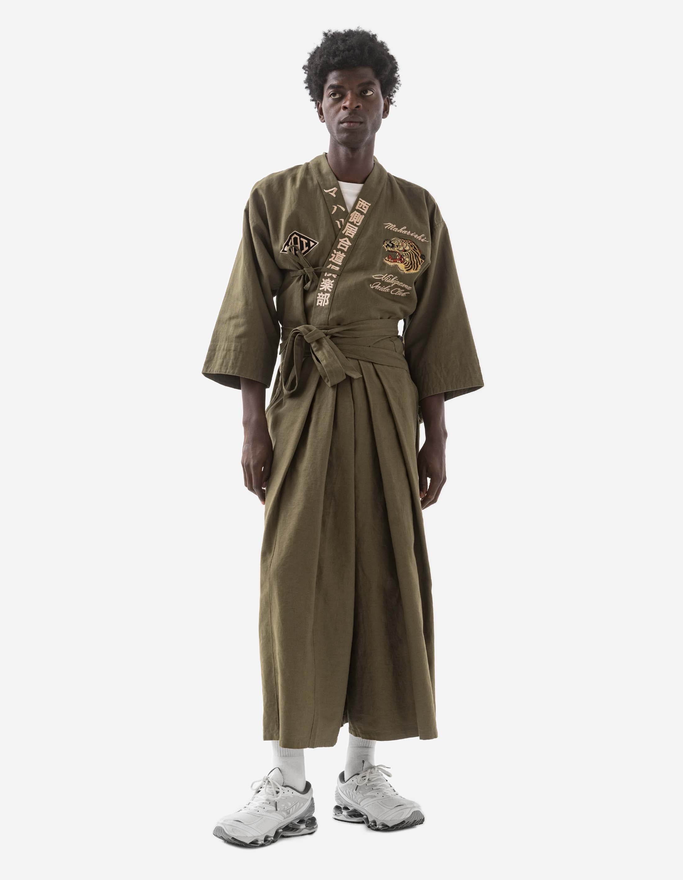 1104 Nekomata Tiger Iaido Hakama Pants - Olive OG 107F - Traditional Japanese Martial Arts Uniform for Iaido, Kendo & Aikido Training