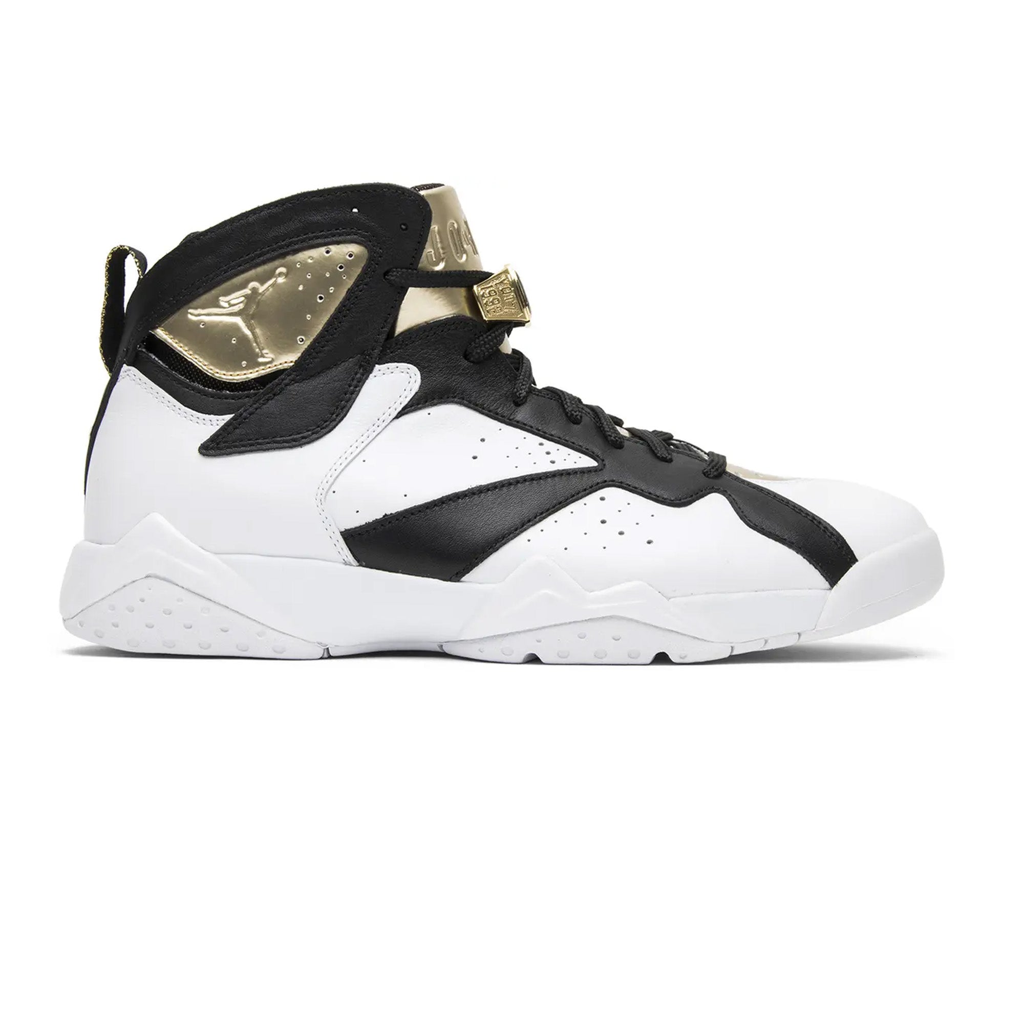Air Jordan 7 Retro Championship Pack Champagne (2015) - Limited Edition Basketball Shoes for Men - Perfect for Sneaker Collectors & Court Performance