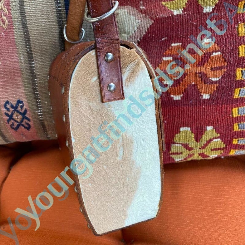 Vintage Costa Rica Leather and Wood Turn Lock Handbag - Stylish Crossbody Purse for Women, Boho Chic Travel Bag for Everyday Use & Weekend Getaways