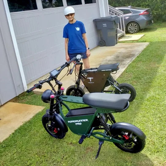 EMOVE RoadRunner Pro Seated Electric Scooter - 500W Motor, 25MPH Speed, 40 Mile Range - Perfect for Commuting & Urban Transportation