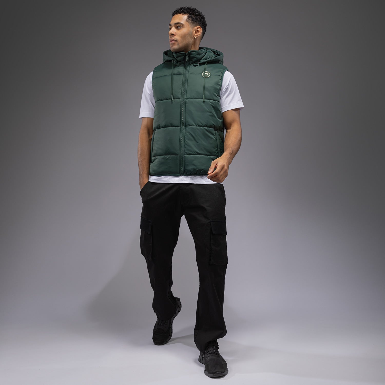 Venum Urban Guard Down Vest for Men - Lightweight Winter Jacket, Water-Resistant, Forest Green - Perfect for Outdoor Activities & Casual Wear