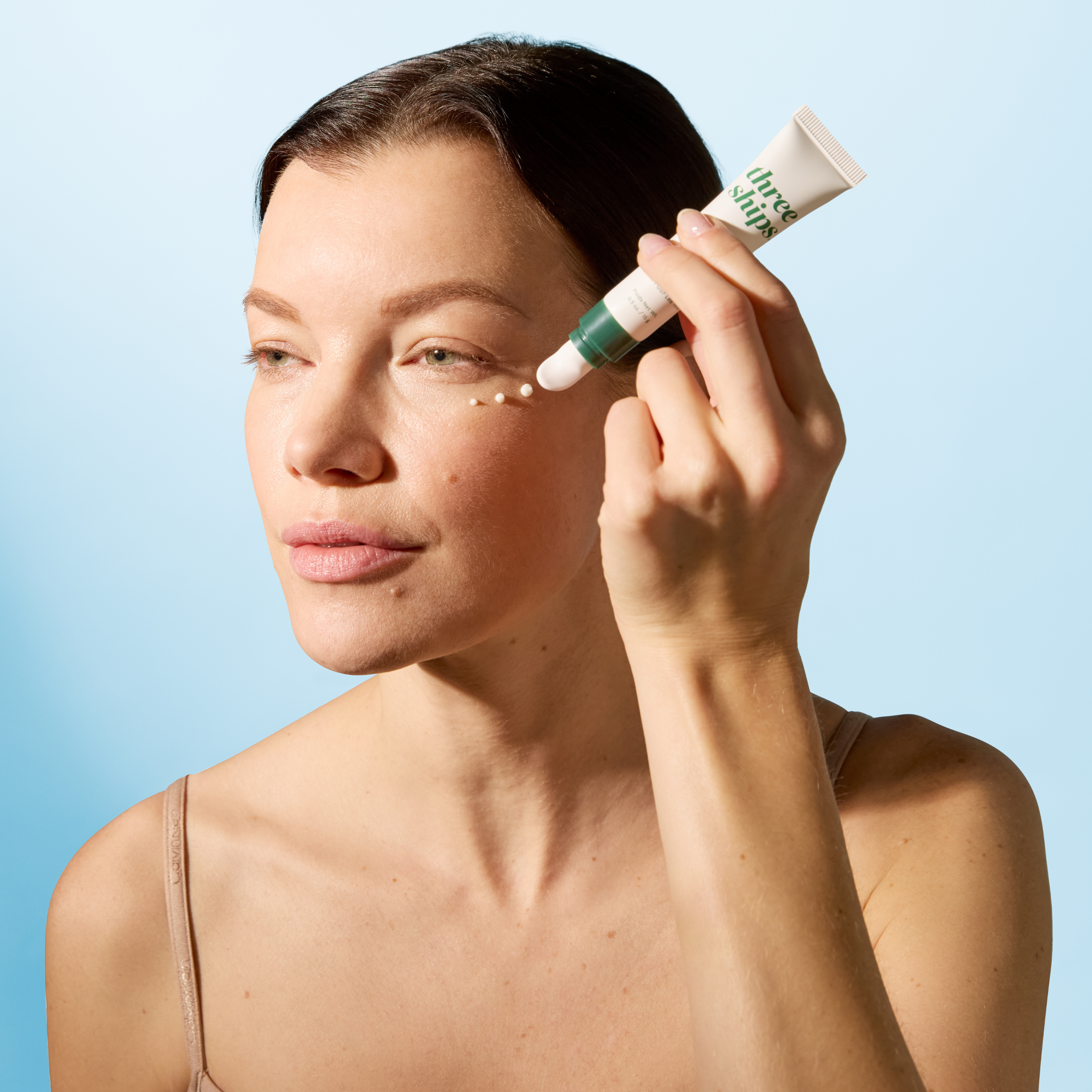 EyeHero™ Bio Retinol Smoothing Eye Cream - Anti-Aging & Wrinkle Reduction for Dark Circles & Puffiness - Perfect for Nighttime Skincare Routine & Travel