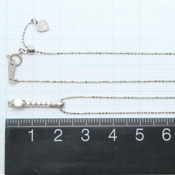 18K White Gold Diamond Necklace for Women - Elegant Pendant Jewelry for Weddings, Anniversaries & Special Occasions