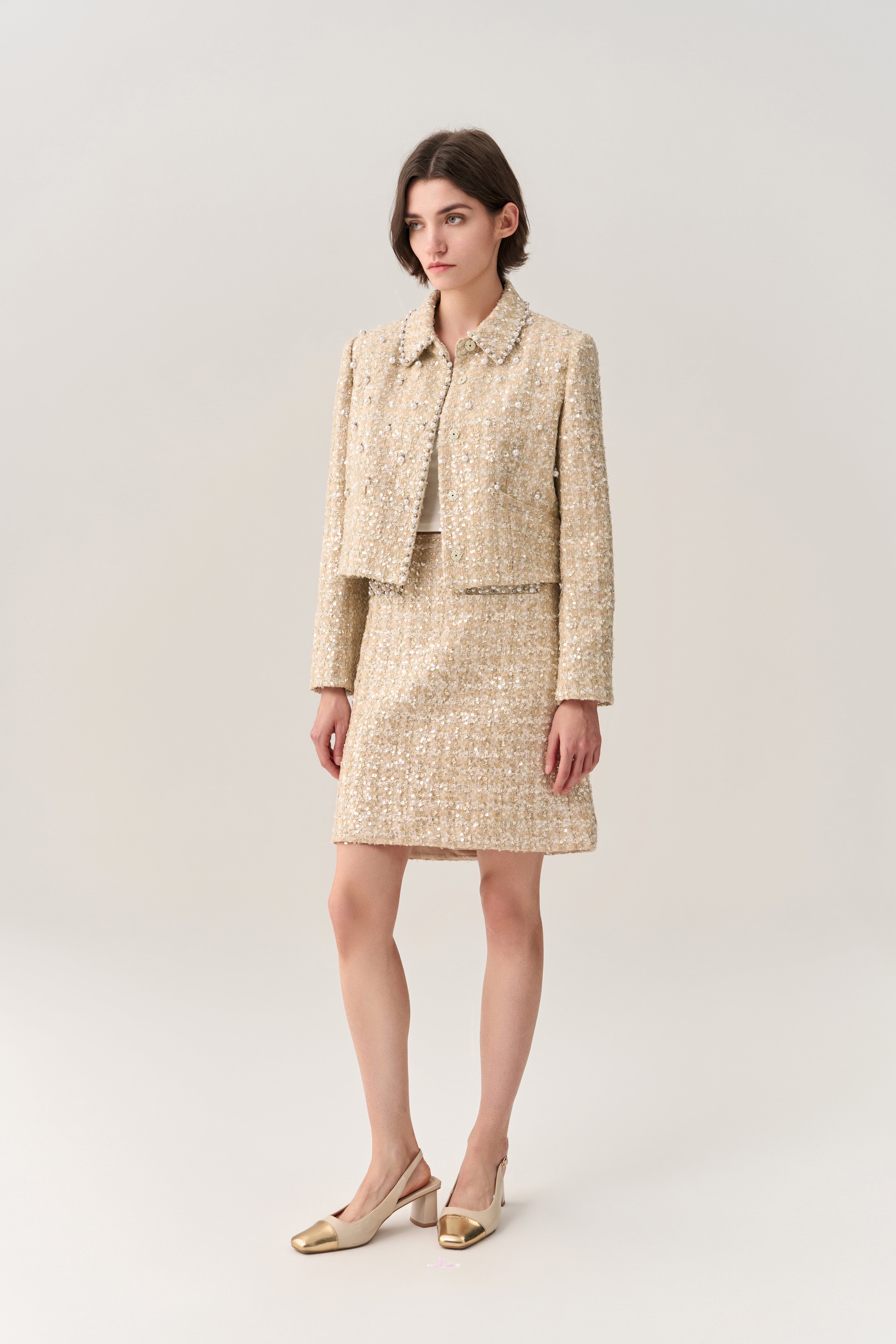 Stylish Cropped Embellished Lapel Tweed Jacket for Women | Fashion Blazer for Office, Party & Date Night Outfits