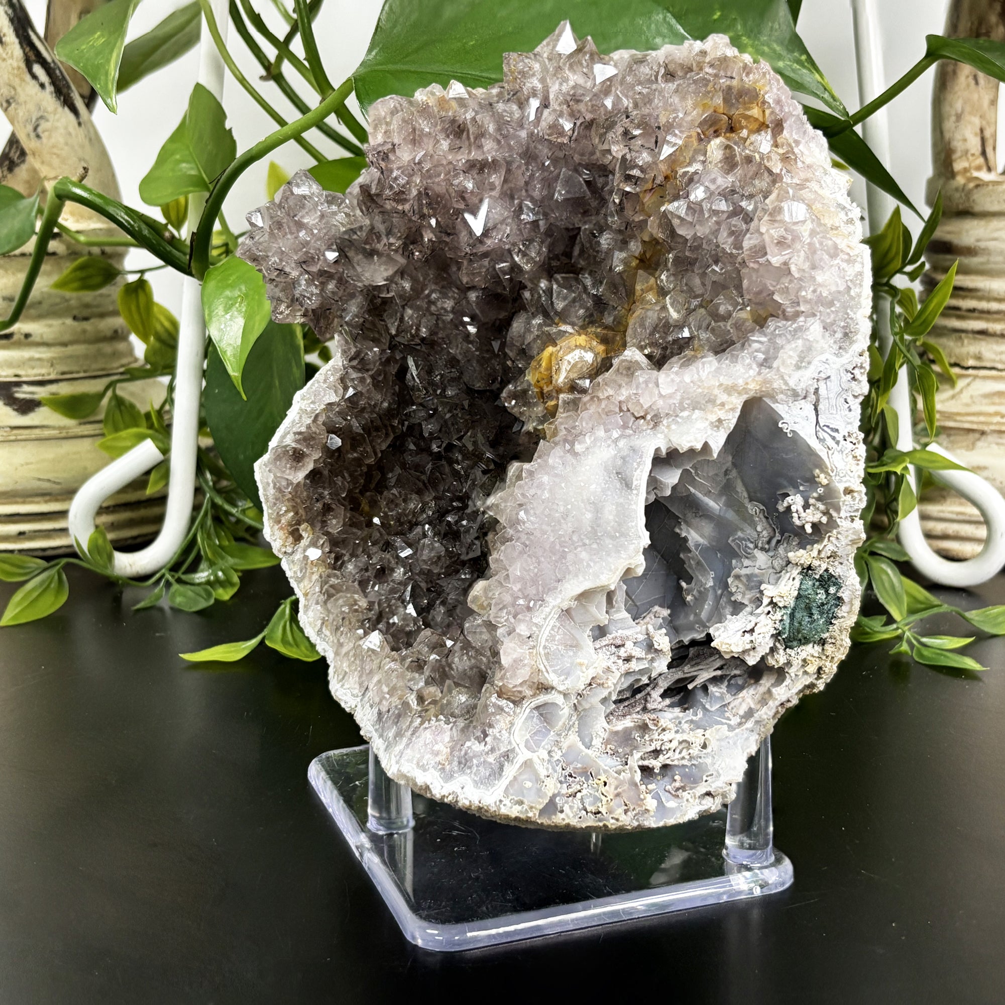 Premium Natural Amethyst Crystal Gemstone - Rare Healing Stone for Energy Work, Meditation & Spiritual Healing | Mineral Specimen for Chakra Balancing, Home Decor & Gift Giving (RMI705)