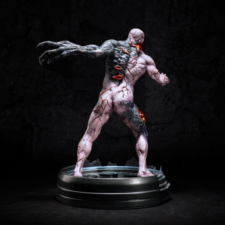 Resident Evil Tyrant T-002 Limited Edition Collectible Statue - Perfect for Horror Fans & Video Game Merchandise Displays