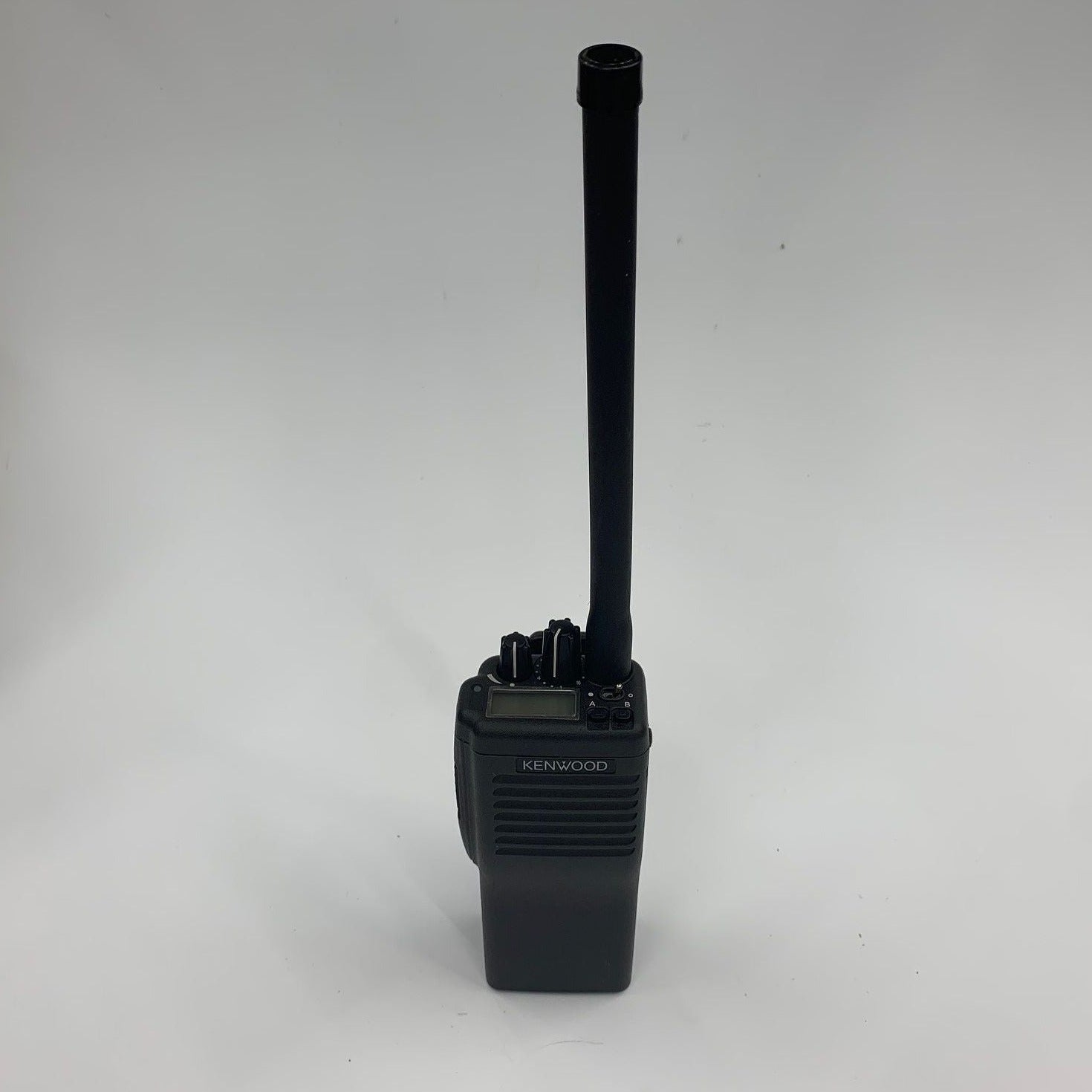 Kenwood TK-190 2-Way Low Band Portable Radio - Reliable Communication for Construction, Security & Outdoor Adventures