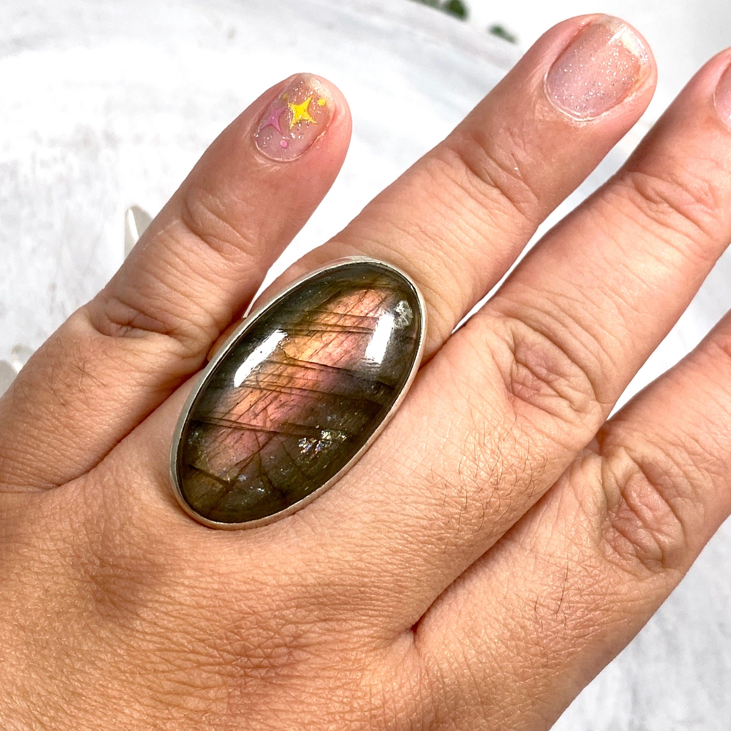 10K Gold Purple Labradorite Oval Ring for Women - Size 10 - Elegant Gemstone Jewelry for Everyday Wear & Special Occasions