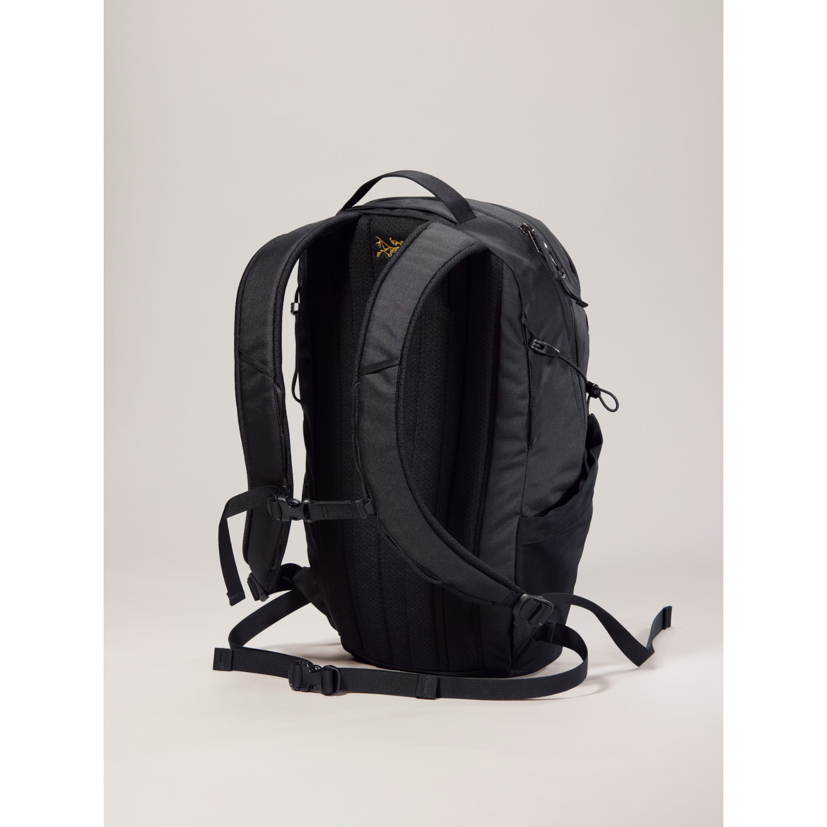 Arc'teryx Mantis 16 Backpack - Lightweight Hiking Daypack for Men & Women - Water-Resistant Travel Backpack for Outdoor Adventures, Commuting & Daily Use