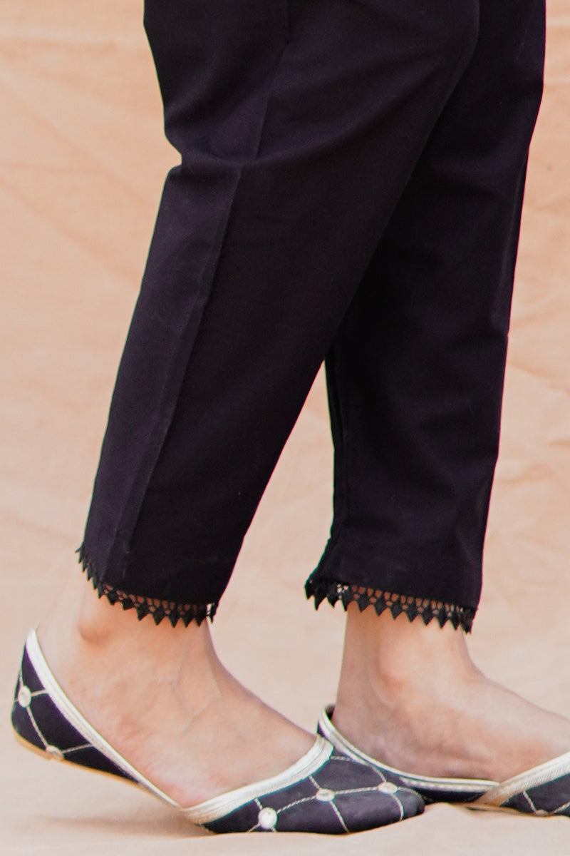 Stylish Lace Tapered Women's Pants - Elegant & Comfortable Trousers for Work, Office & Casual Wear