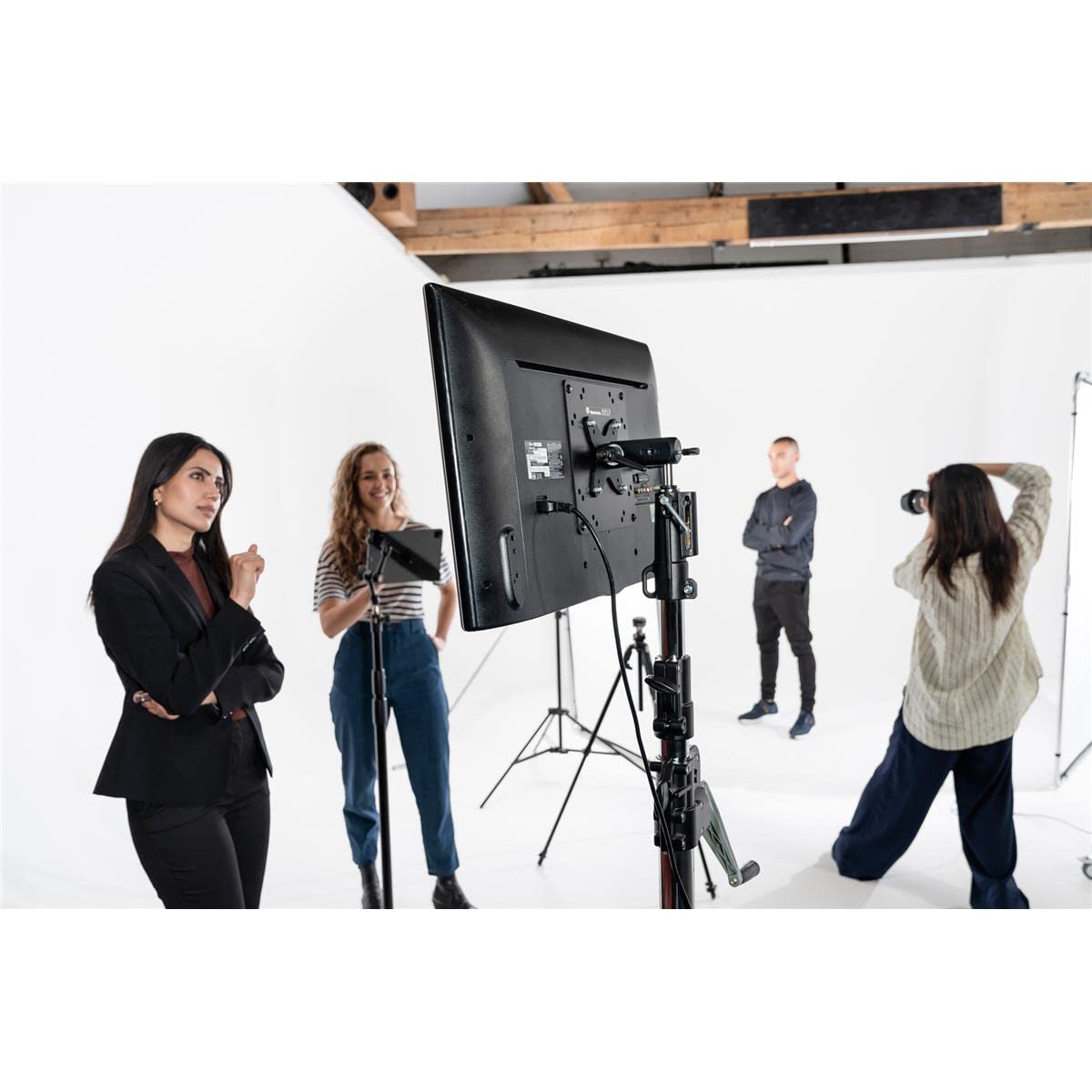 Manfrotto TetherGear VESA Monitor Mount - Adjustable LCD Screen Arm for 13-32