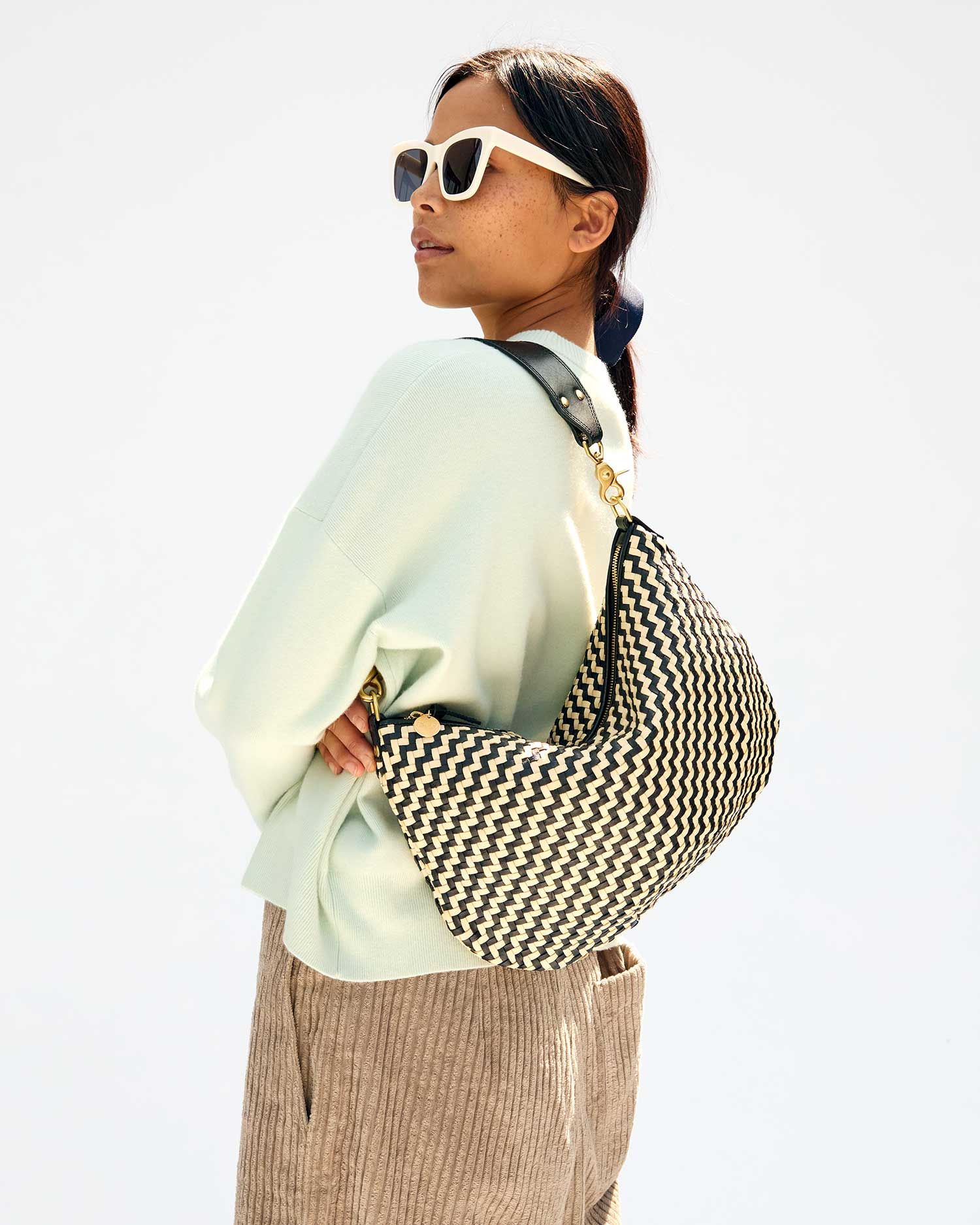 Moyen Messenger Bag Black Cream Woven Zig Zag Design - Stylish Crossbody Bag for Work, Travel & Daily Use