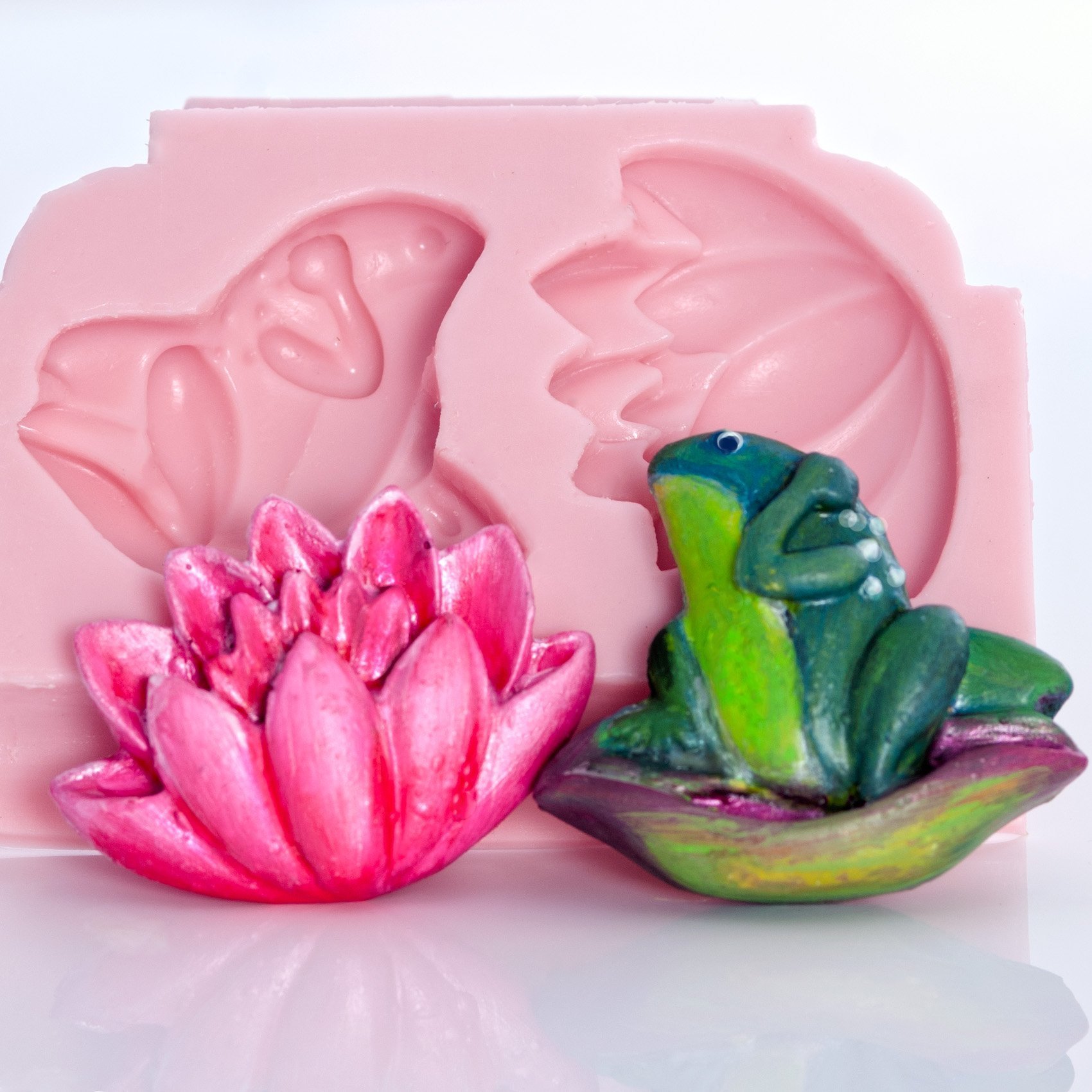 Frog and Lily Pad Silicone Mold for Fondant, Candy, Chocolate, Polymer Clay & Resin - Food Safe & Flexible Baking & Craft Mold - Perfect for Cupcake Toppers, Cake Decorations & DIY Jewelry Making