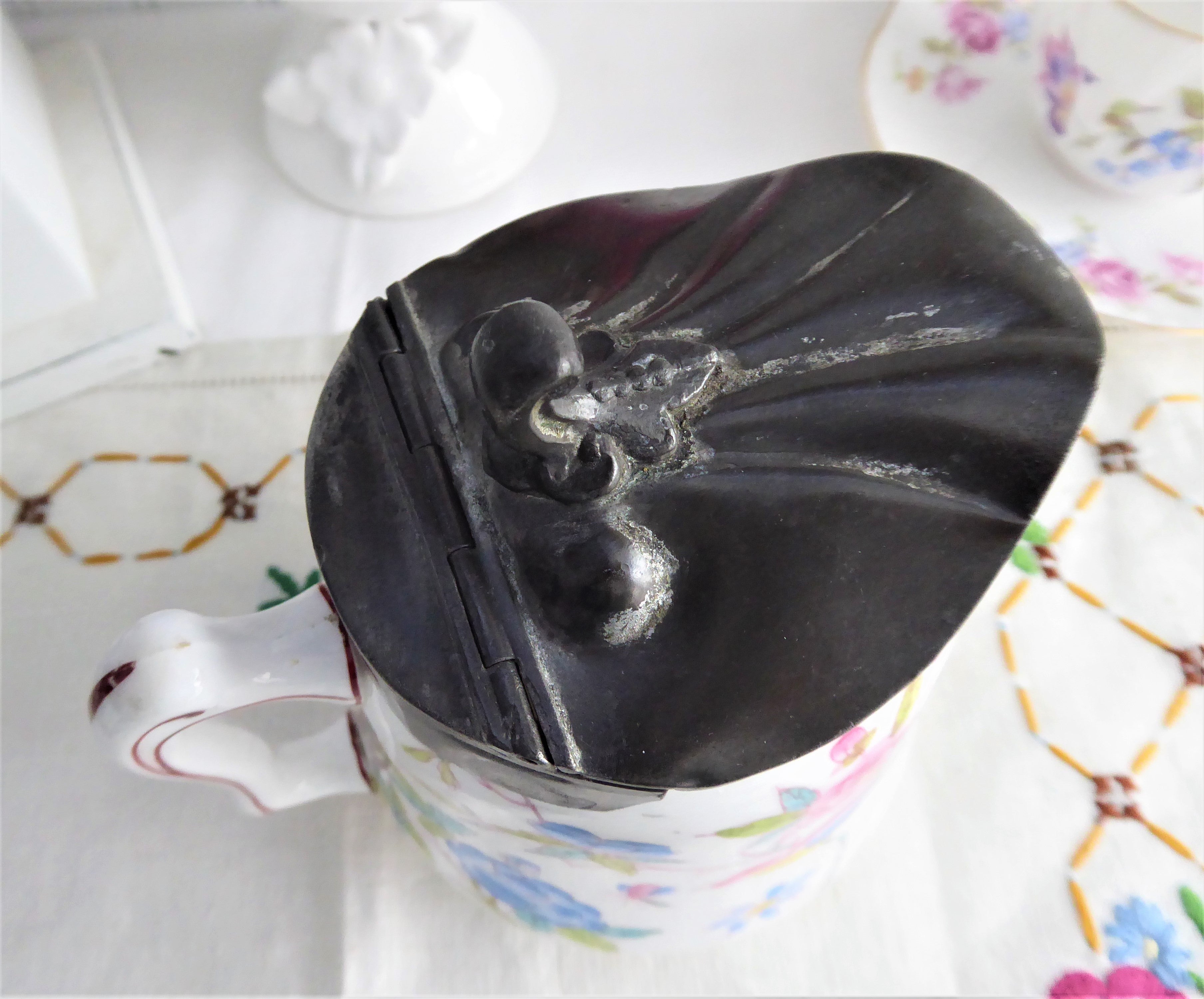 Antique English Aesthetic Movement Hot Water Jug with Pewter Lid - Victorian Floral Pitcher 1880s for Tea Service & Home Decor