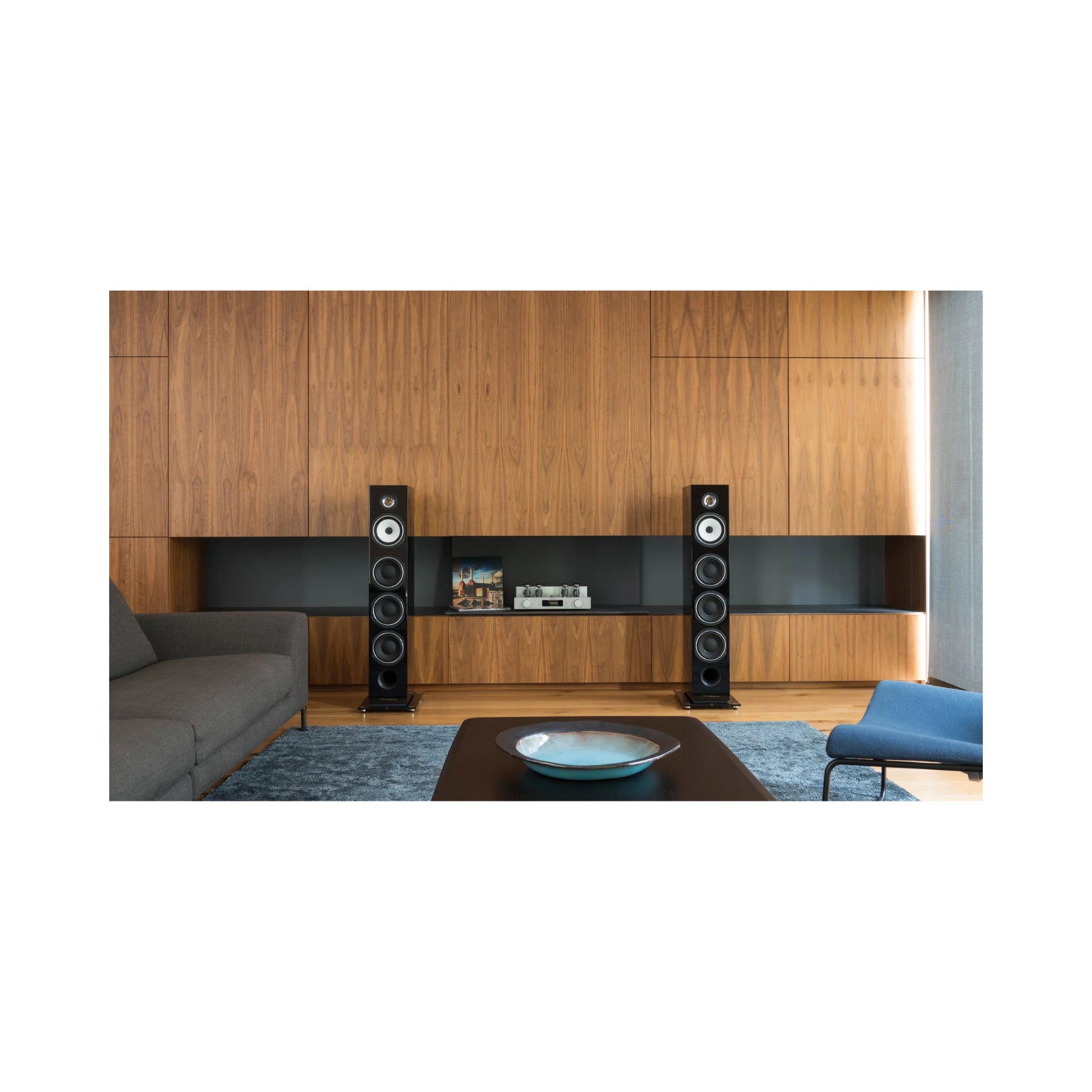 Triangle Australe Esprit EZ Tower Speakers - High-End Floor Standing Speakers for Home Theater & Audiophile Sound Systems - Perfect for Living Room, Home Theater & Music Listening