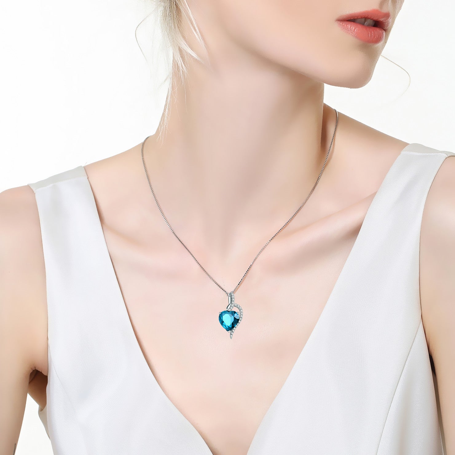 MABELLA Sterling Silver Heart Pendant Necklace with Simulated Blue Sapphire, Ruby & Blue Topaz - Valentine's Day Gift for Her, Anniversary Present, Birthday Jewelry for Women - Perfect for Romantic Dates, Proposals & Special Occasions
