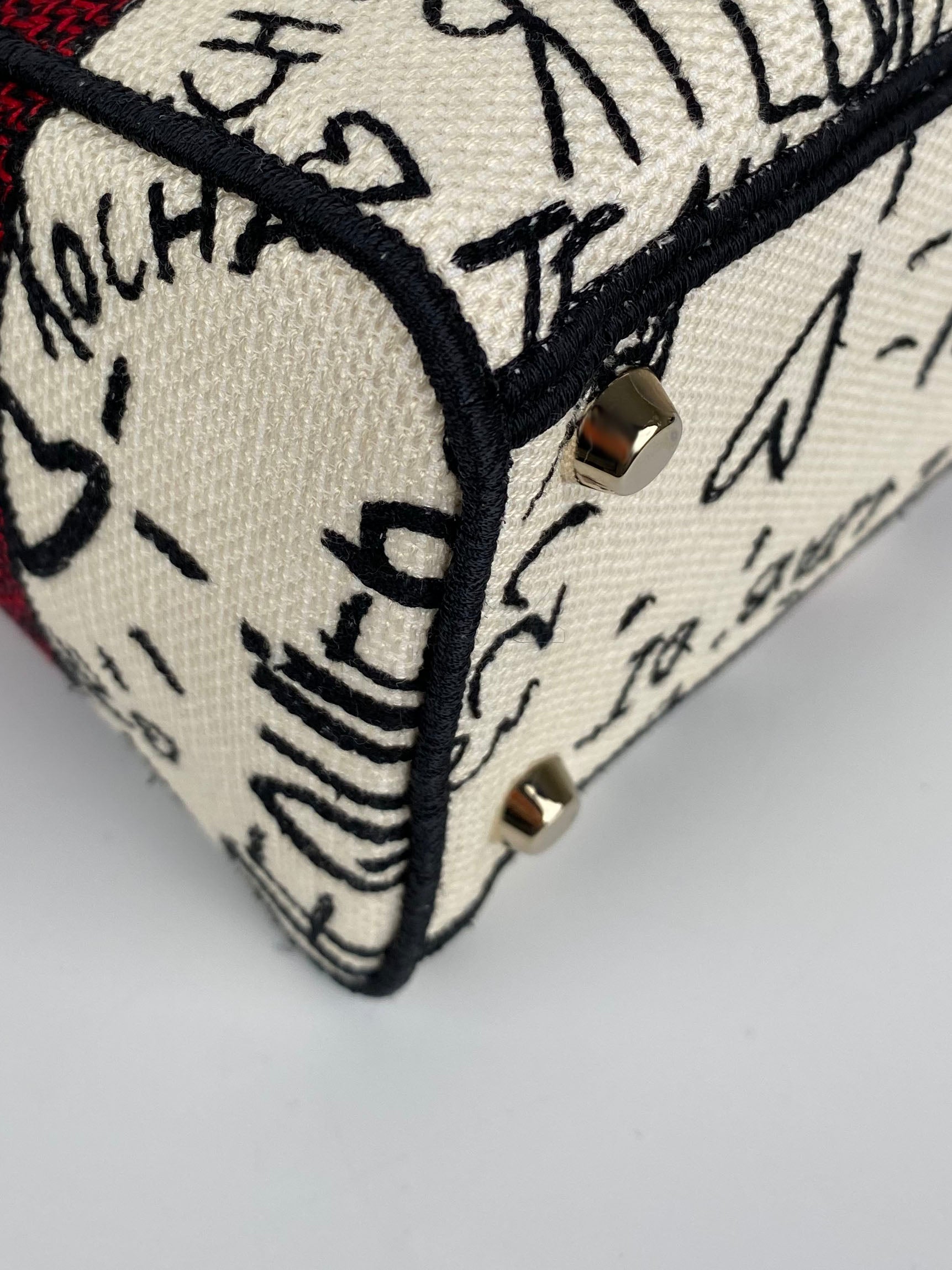 Dior Lady Dioramour D'Lite Bag - Luxury Quilted Leather Handbag for Women | Perfect for Evening Events, Parties & Special Occasions