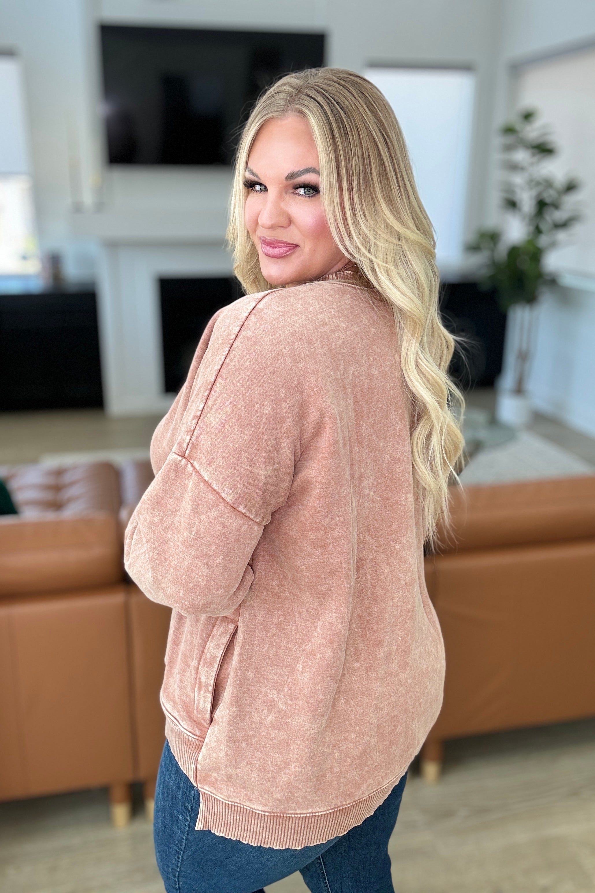 Mineral Wash Step Hem Sweatshirt in Rust - Women's Casual Pullover for Fall & Winter | Cozy Lounge Wear & Street Style Fashion