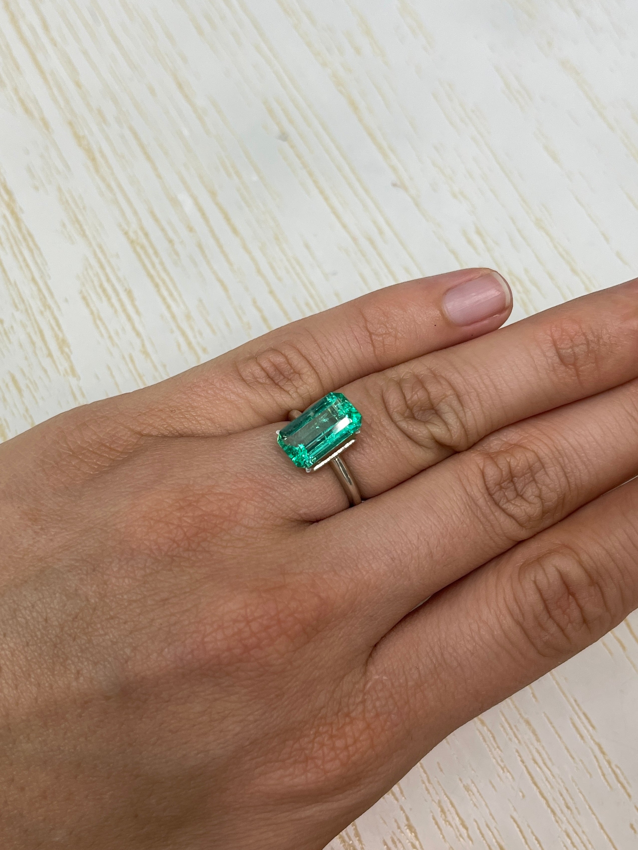 3.42 Carat 13x7.6mm Glowing Elongated Green Natural Loose Colombian Emerald - Emerald Cut Gemstone for Jewelry Making, Engagement Rings & Luxury Gifts
