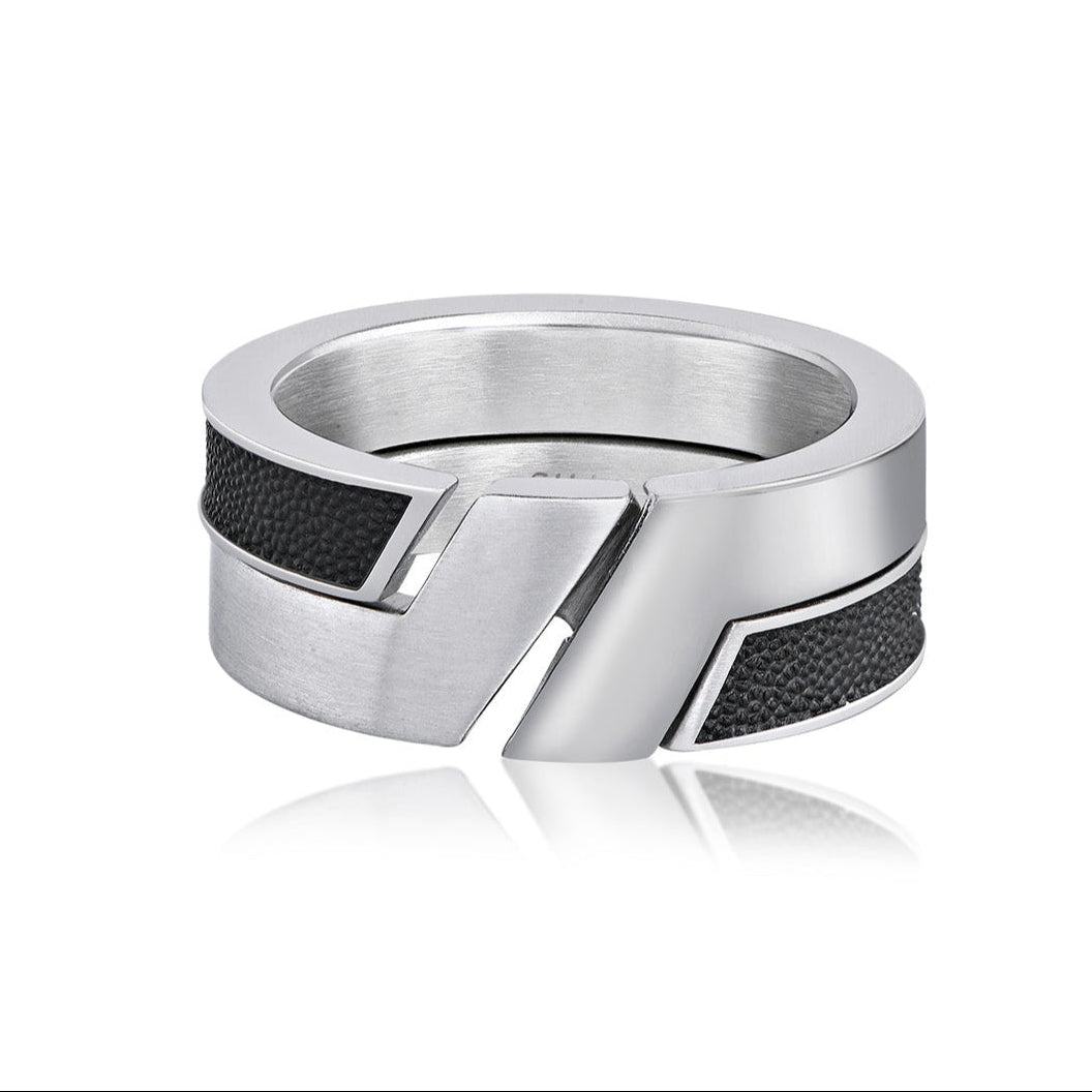 Angled Puzzle Ring - Unique Interlocking Band for Men & Women - Perfect for Gifts, Couples, and Fashion Jewelry Lovers