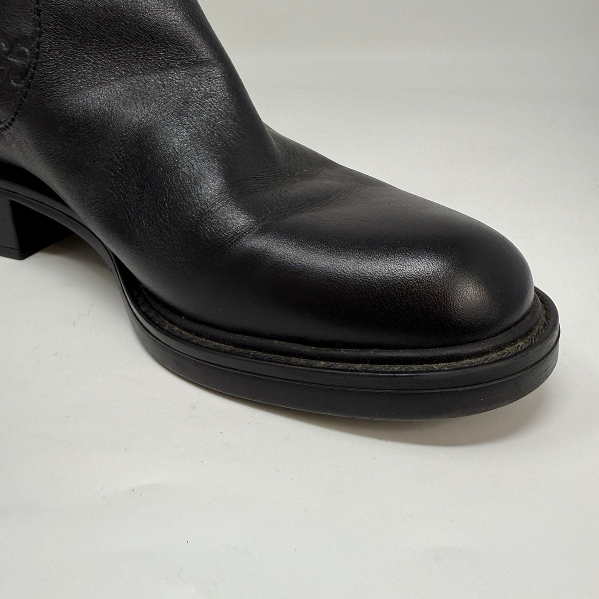 Gucci Monogram Leather Riding Boots for Women - Stylish Equestrian & Fashion Boots for Horseback Riding & Everyday Wear