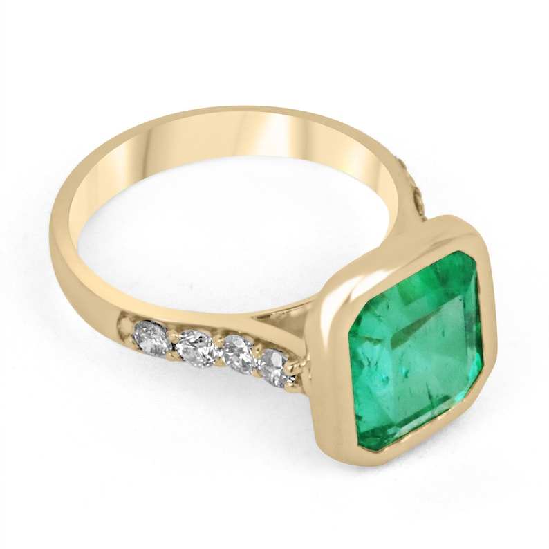 5.50tcw 18K Gold Emerald and Diamond Bezel Set Solitaire Engagement Ring for Women - Perfect for Proposals, Weddings, and Anniversary Gifts