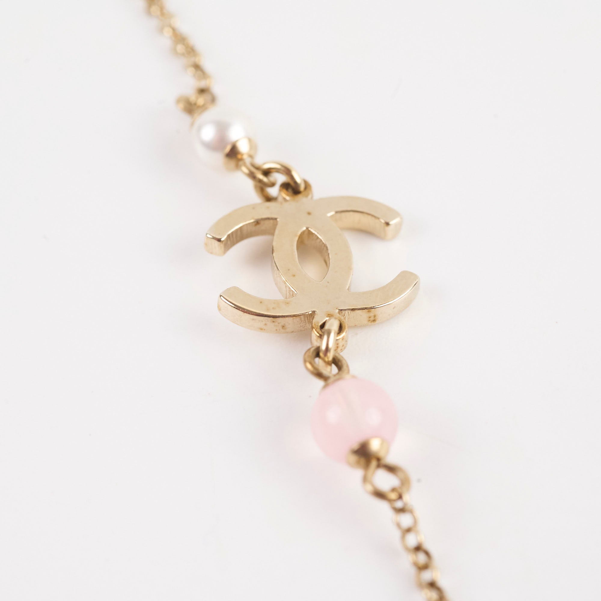 Chanel CC Heart Pearl Necklace for Women - Elegant Luxury Jewelry Gift for Valentine's Day, Anniversary & Special Occasions