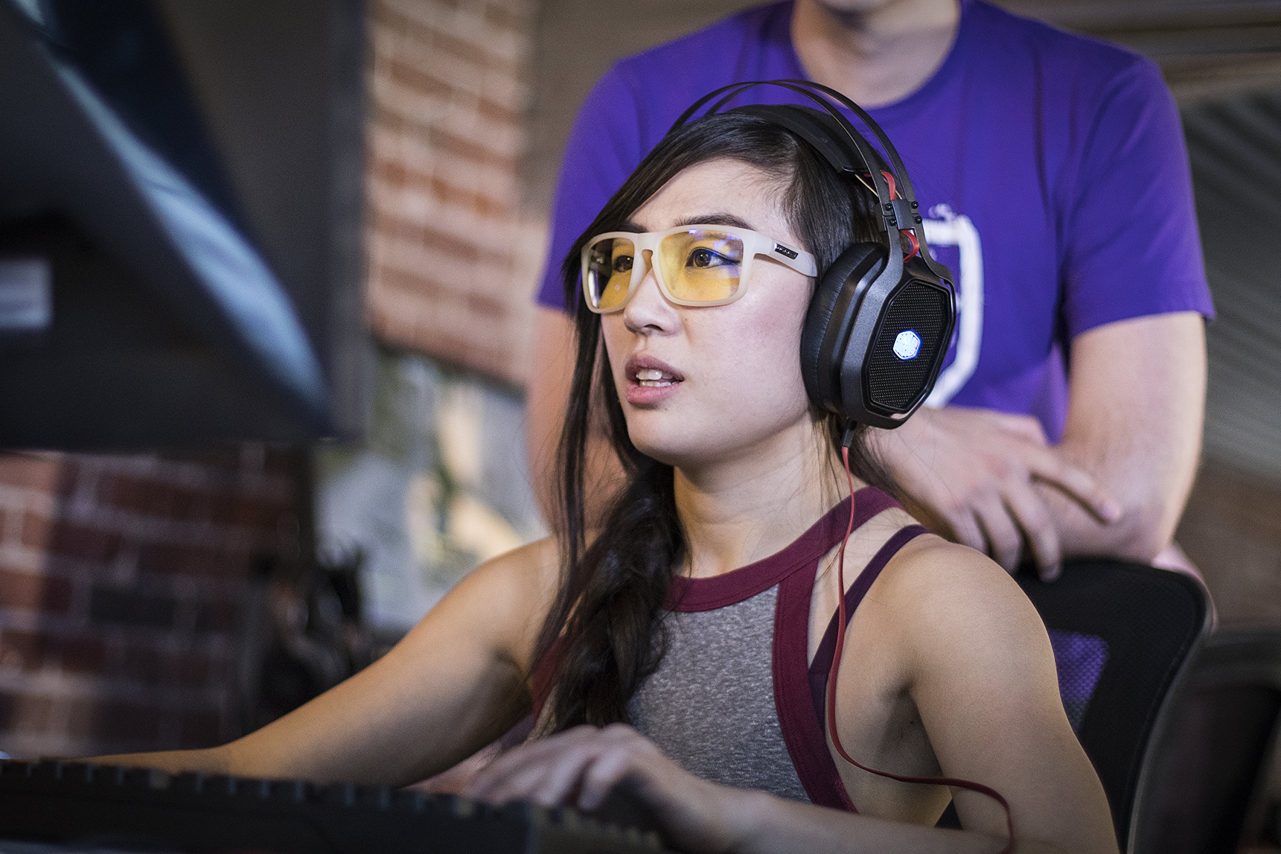 Cooler Master Pulse MH-750 Gaming Headset with Microphone - Over-Ear Noise Isolating Headphones with Virtual 7.1 Surround Sound & Bass FX Technology - Perfect for PC Gaming, Streaming, and Online Meetings