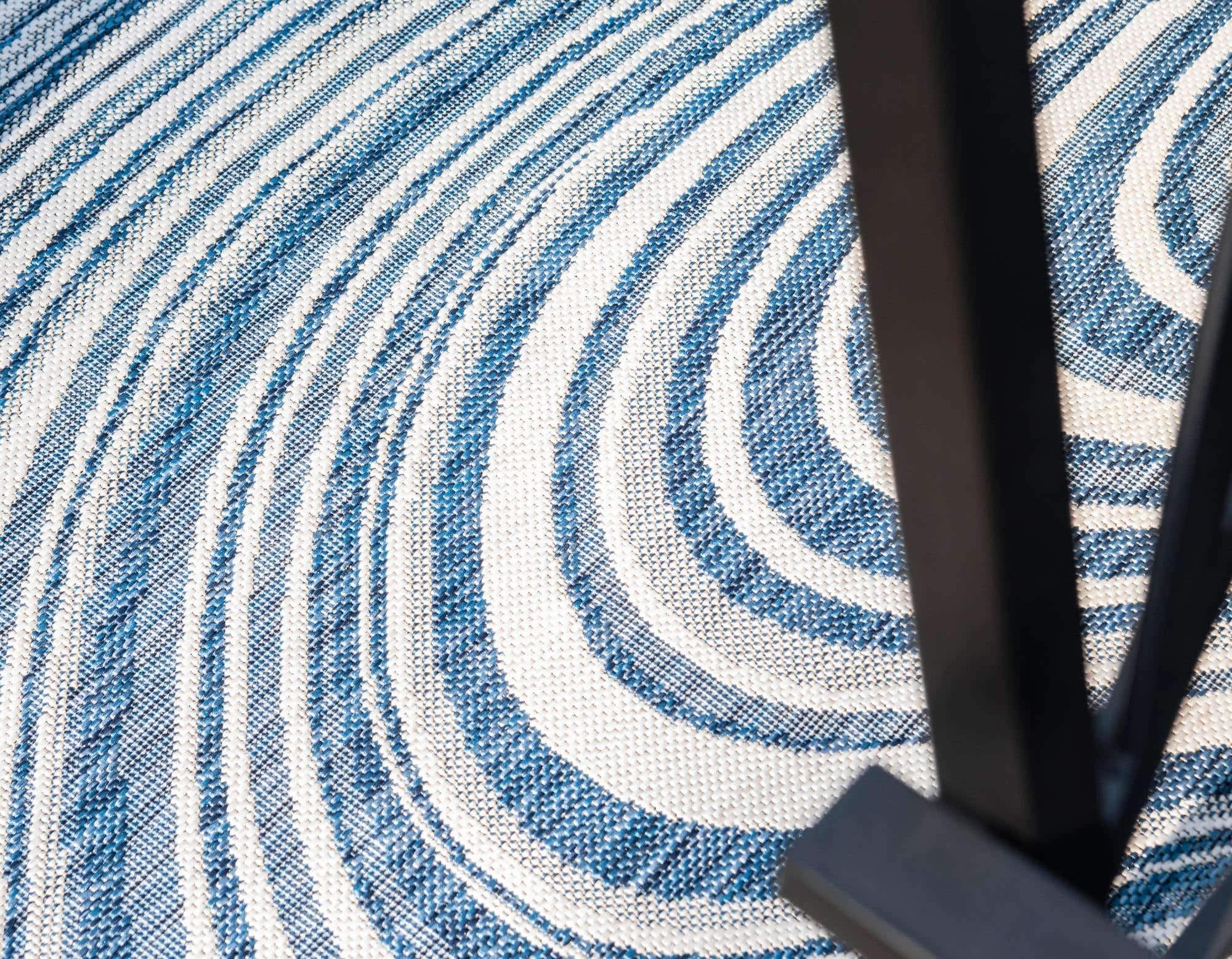 Unique Loom Outdoor Modern Collection Area Rug - Pool (8' x 11' 4