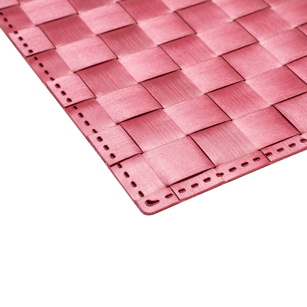 Restaurantware Macroweave 16 x 12 Inch Woven Placemats Set of 6 - Durable & Easy Clean Red Plastic Table Mats for Dining, Kitchen, Restaurants | Perfect for Everyday Use, Parties & Holiday Decor