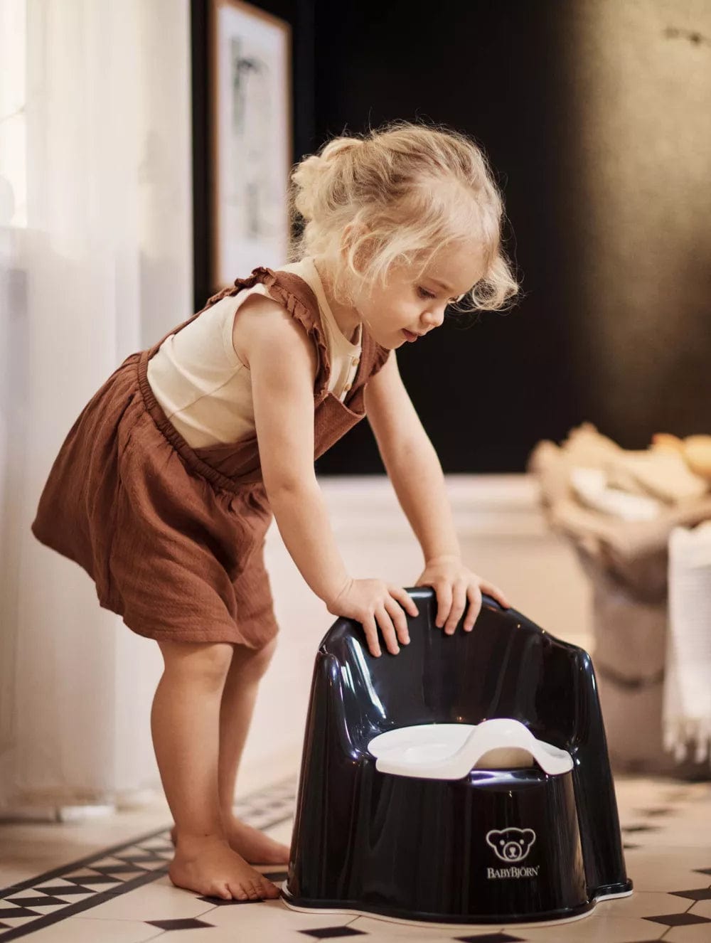 BabyBjorn Potty Chair - Toddler Training Toilet Seat for Boys & Girls | Easy to Clean & Portable | Perfect for Home, Travel & Daycare Use