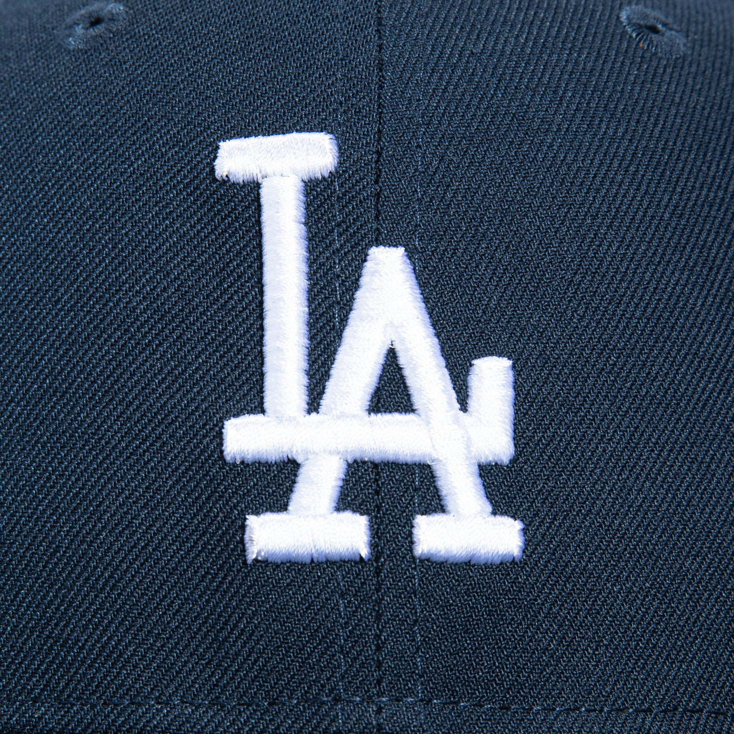 New Era 59Fifty Los Angeles Dodgers Baseball Cap - Adjustable Snapback Hat in Navy, Black & White Colors | Perfect for MLB Games, Sports Fans & Streetwear Fashion
