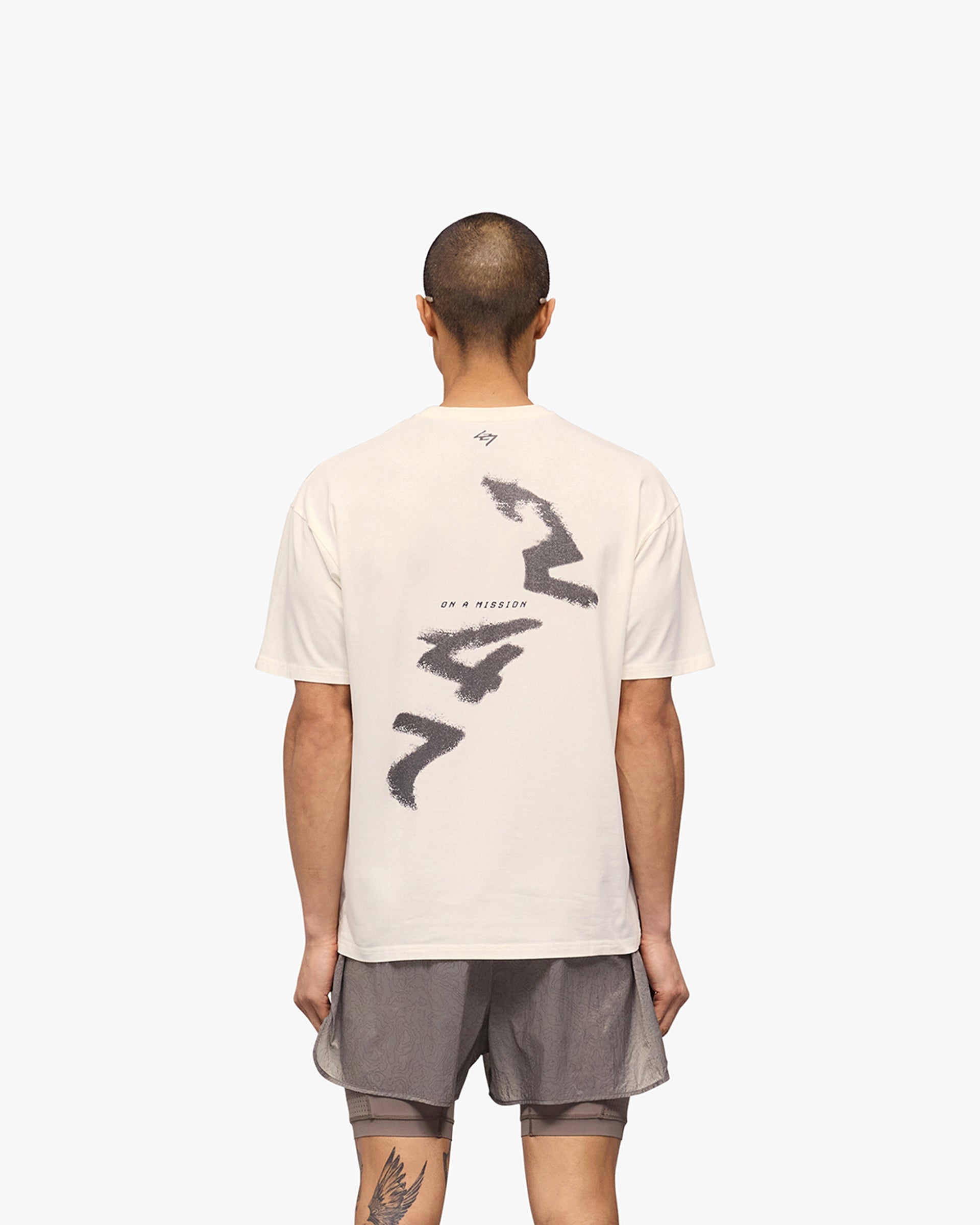 247 Motion Oversized T-Shirt for Men & Women | Comfortable Cotton Crewneck Tee | Flat White Casual Streetwear | Perfect for Lounge, Gym & Everyday Wear