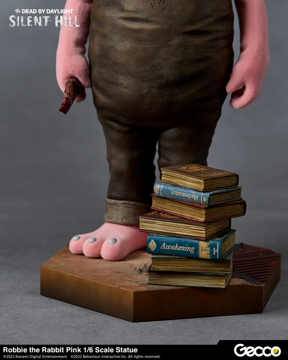 Gecco Silent Hill x Dead by Daylight Robbie Rabbit 1/6 Scale Collectible Statue - Pink Edition | Horror Game Merchandise for Display & Gaming Room Decor