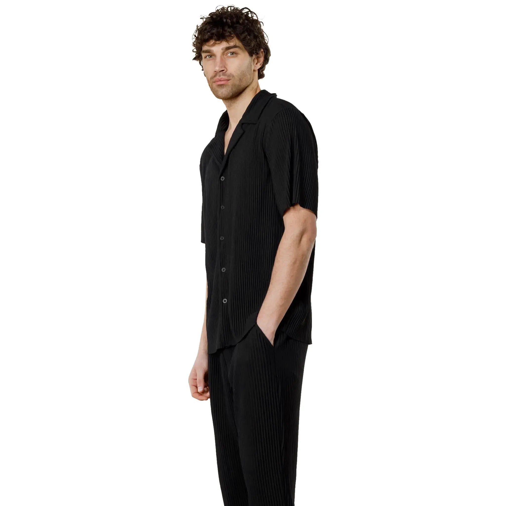 Belier Pleated Black Resort Shirt & Shorts Set - Stylish Summer Vacation Outfit for Men - Perfect for Beach, Poolside, and Tropical Getaways