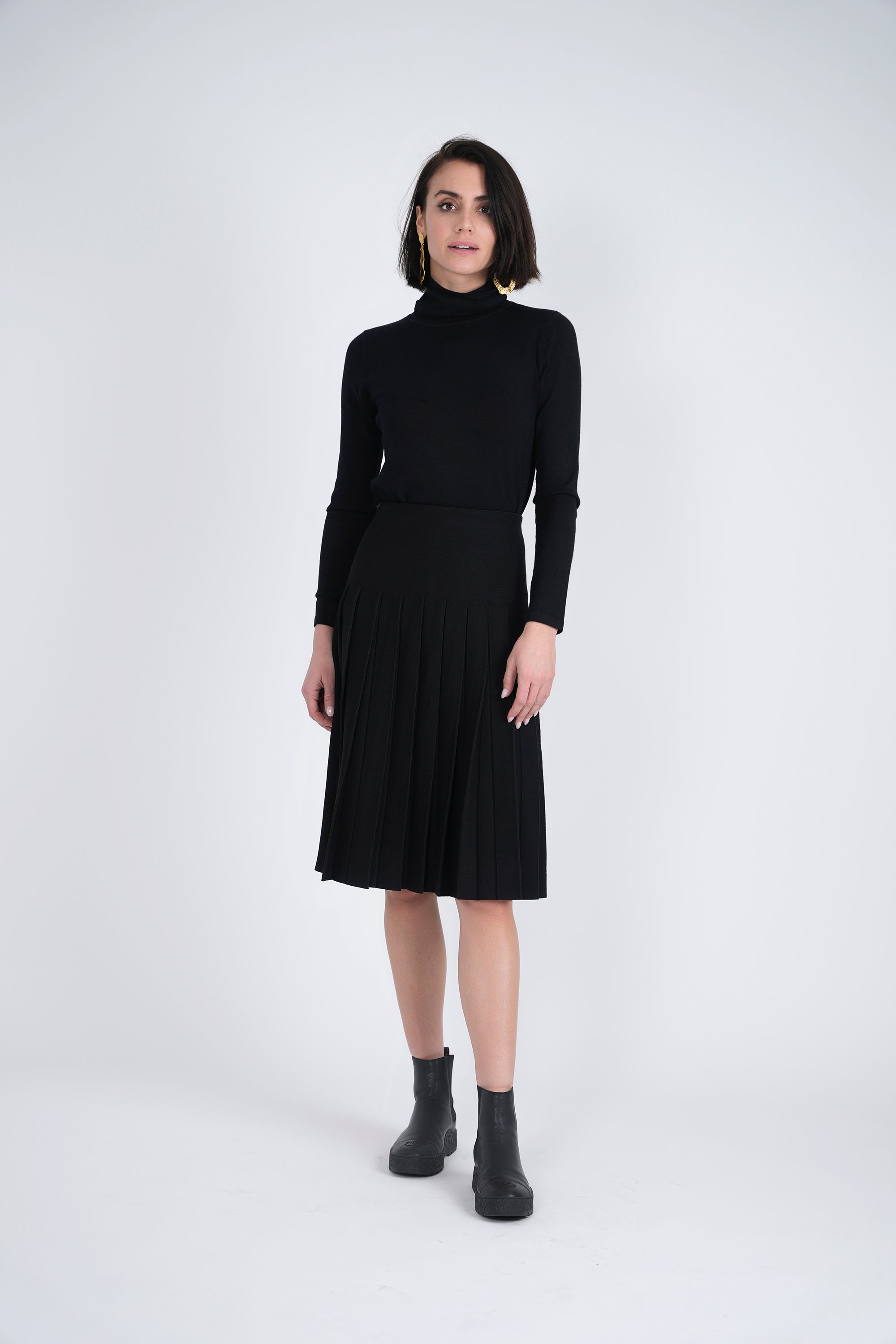 Stylish Knit Pleated Skirt for Women - Comfortable & Fashionable A-Line Midi Skirt - Perfect for Office, Date Night & Casual Outfits