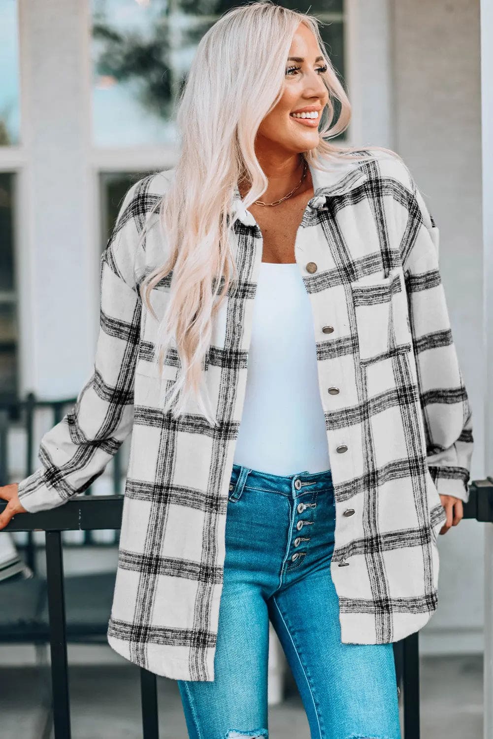 Plaid Curved Hem Dropped Shoulder Longline Shirt Jacket for Men & Women - Stylish Oversized Button Down Shirt Coat for Casual Wear, Layering & Outdoor Activities
