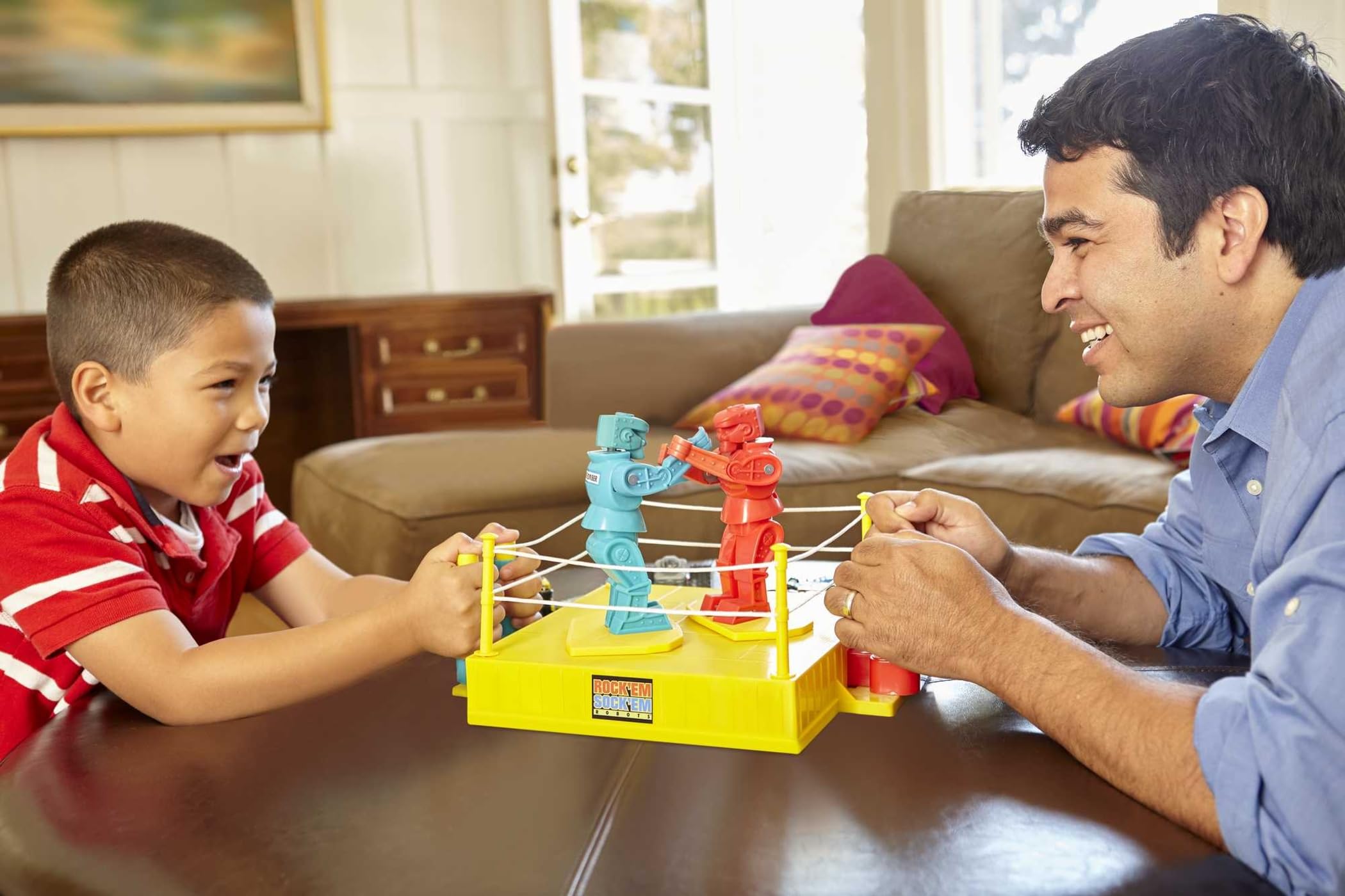 Mattel Games Rock 'Em Sock 'Em Robots - Classic Battle Game for Kids (Red Rocker vs Blue Bomber) - Fun Knock His Block Off Dueling Toy - Perfect for Family Game Nights & Birthday Parties
