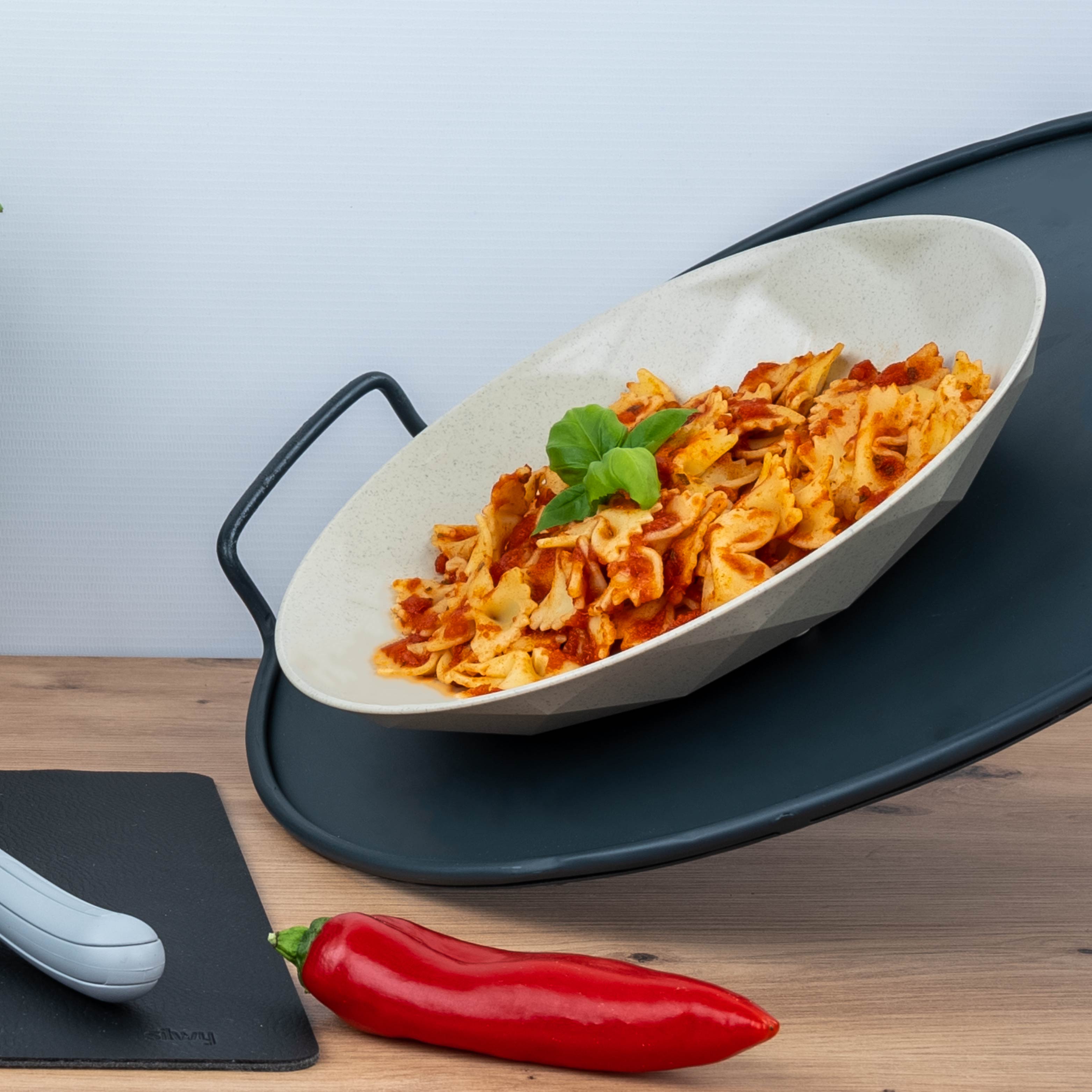 Premium Plastic Plates with Magnetic Base - 24 cm Sand Color - Perfect for Outdoor Dining, Picnics, and Party Serving