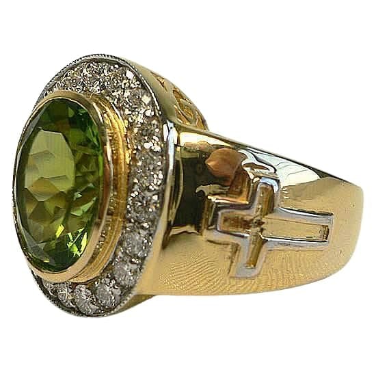 14K Yellow Gold Bishop Men's Peridot Ring - Elegant Green Gemstone Jewelry for Men, Perfect for Weddings, Anniversaries & Special Occasions