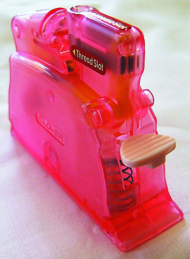 Clover Desk Needle Threader - Pink (4073) | Easy Threading Tool for Sewing, Quilting & Embroidery | Perfect for Crafters & DIY Enthusiasts