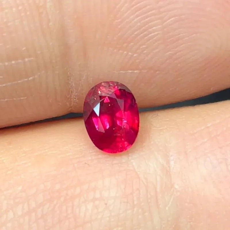 Natural 1.02ct Pigeon Blood Red Ruby Gemstone - Certified High-End Custom Jewelry with International Lab Report - Perfect for Engagement Rings & Luxury Gifts