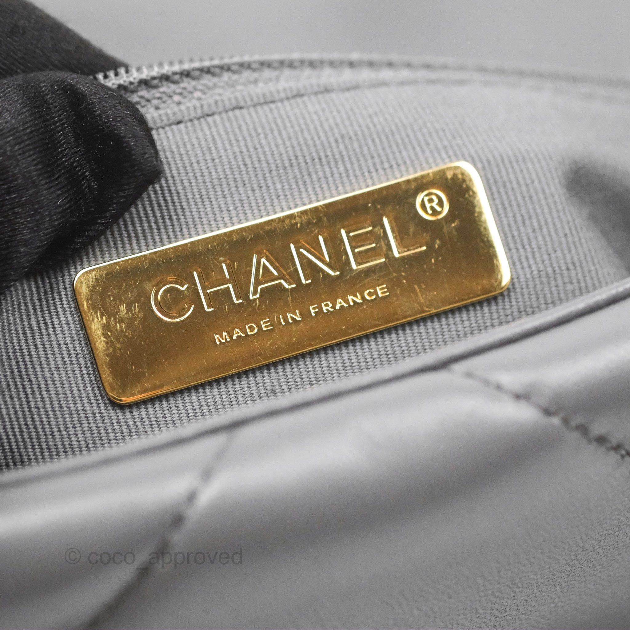 Chanel 19 Small Handbag in Dark Grey with Mixed Hardware - Luxury Crossbody Bag for Women, Perfect for Date Night & Evening Events