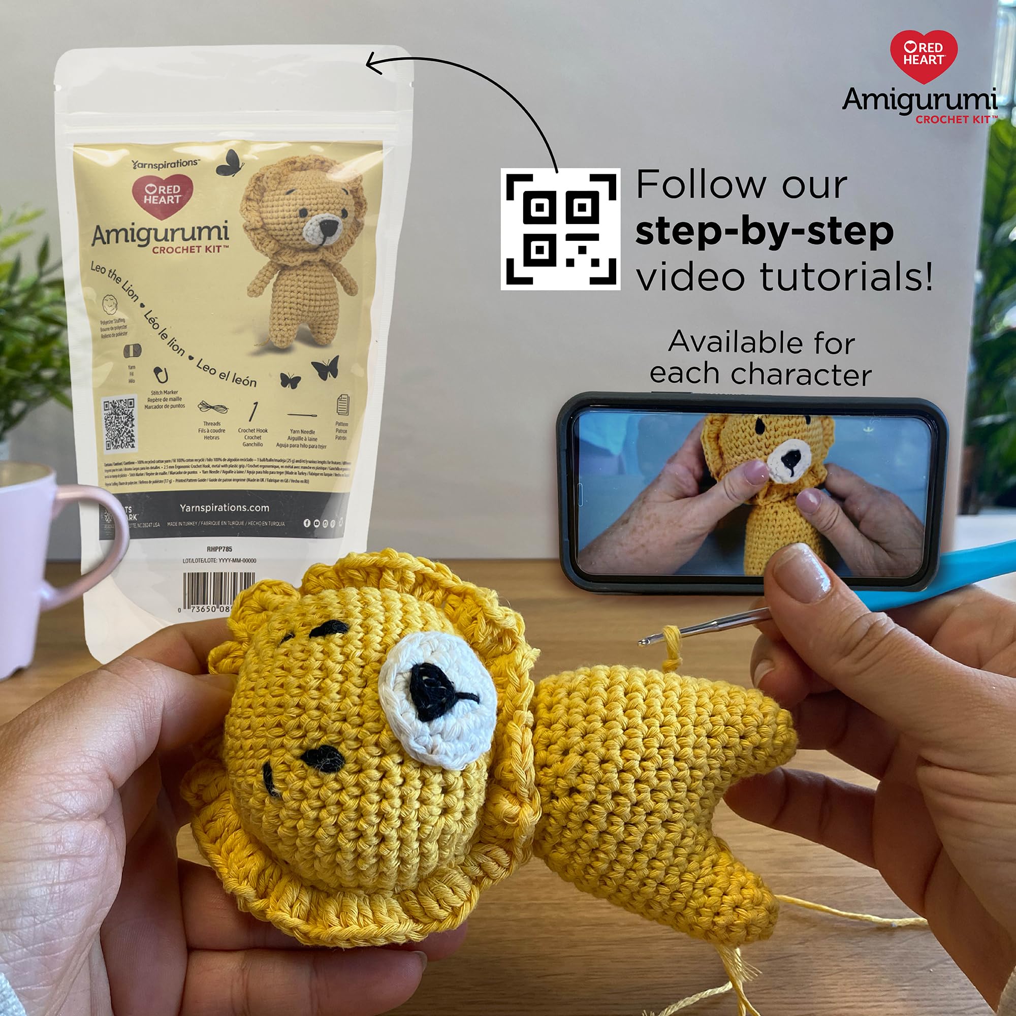 Red Heart Amigurumi Leo The Lion Crochet Kit - DIY Lion Plush Toy Making Set with Yarn & Instructions - Perfect for Crafting, Gifts & Home Decor