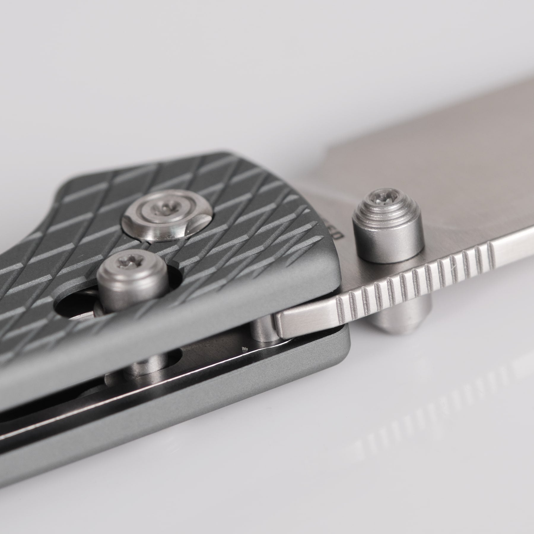 Raccoon® Crossbar Lock Knife - 3.25