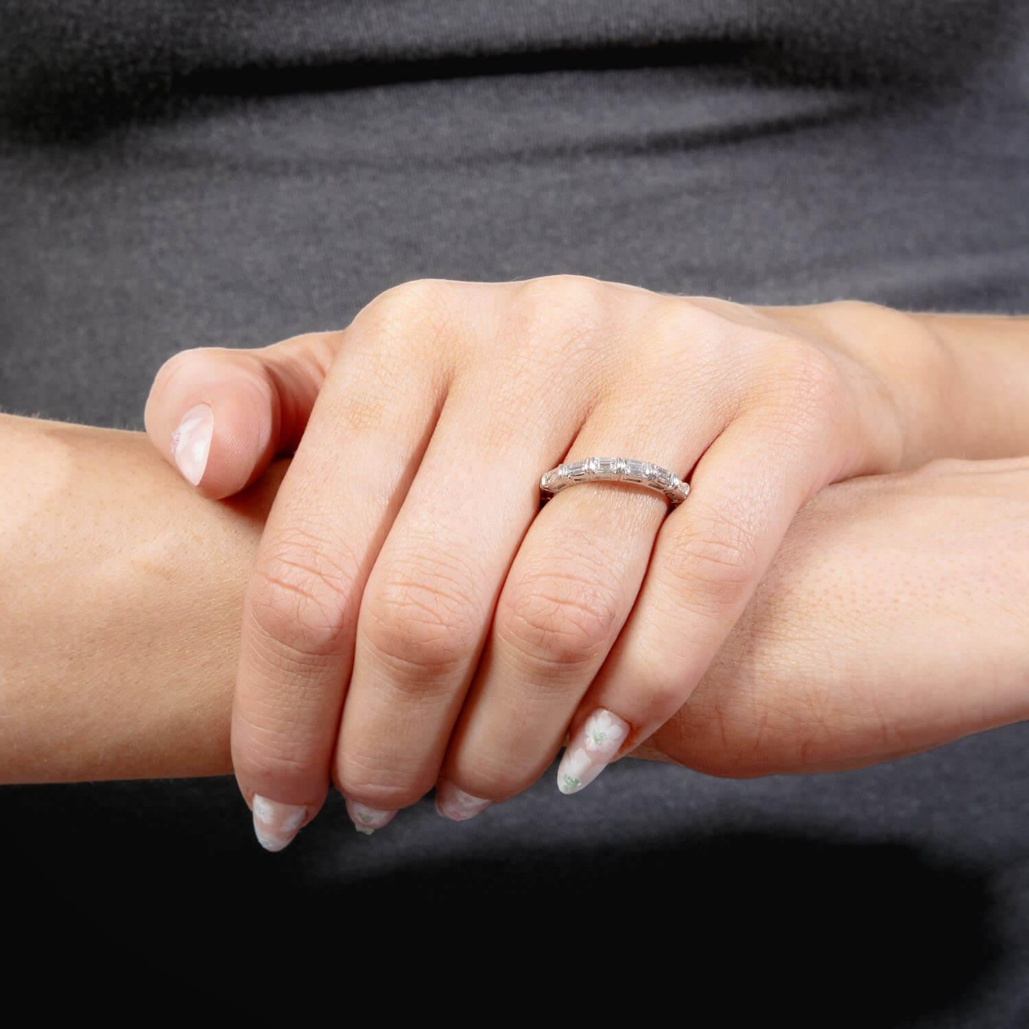 18k Gold Diamond Eternity Wedding Band for Women - Luxury Stackable Ring for Anniversary, Engagement & Bridal Jewelry Gift (Perfect for Special Occasions & Everyday Elegance)