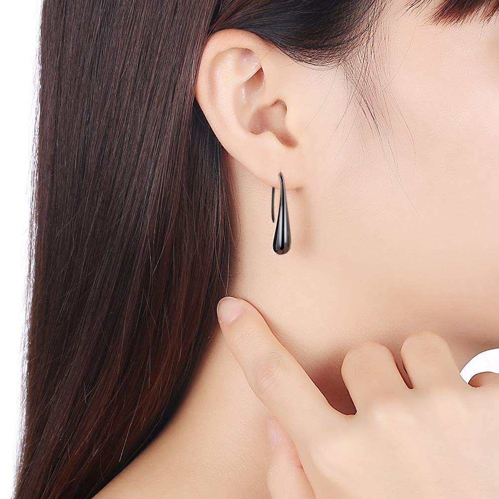 Lightweight Teardrop Gold Hoop Earrings for Women - 14k Gold Plated Chunky Huggie Earrings, High Polished Statement Jewelry Gift - Perfect for Everyday Wear, Parties & Special Occasions