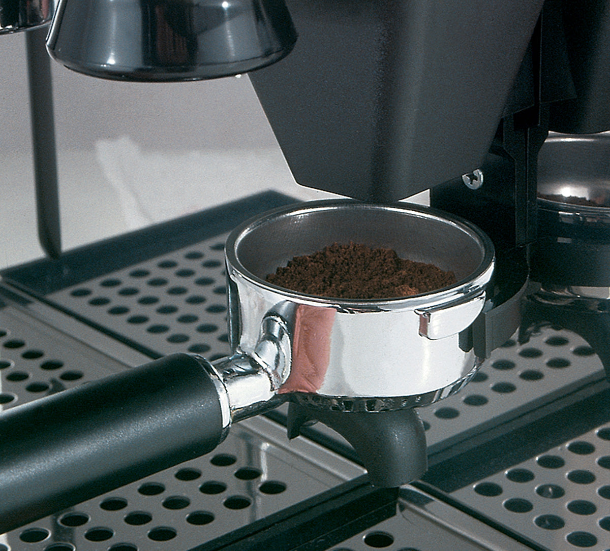 La Pavoni Domus Bar Espresso Machine with Built-in Grinder - Professional Coffee Maker for Home & Office Use