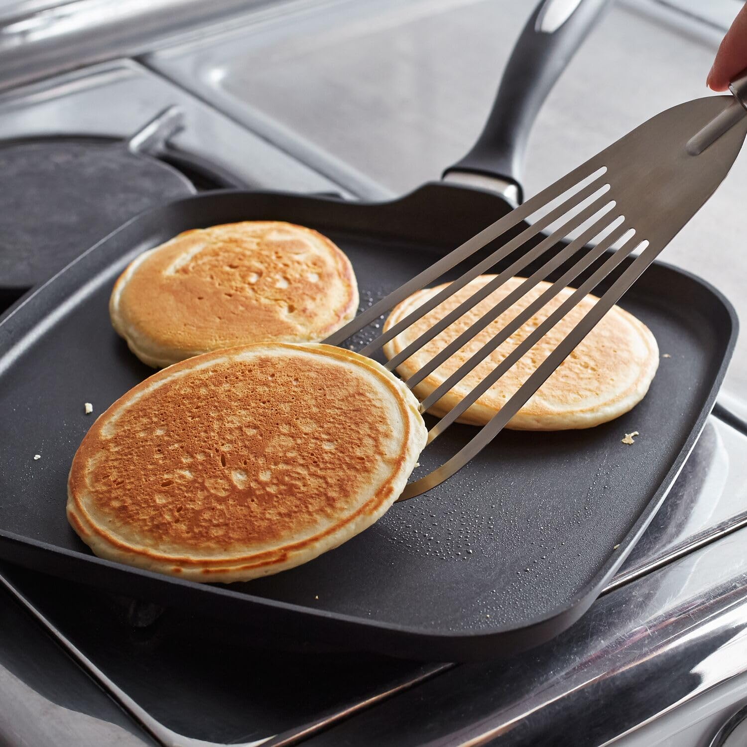 Scanpan ES5 11-Inch Square Griddle Pan - Nonstick Black Ceramic Titanium Cookware for Perfect Pancakes, Burgers & Steaks - Ideal for Stovetop, Oven & Outdoor Cooking