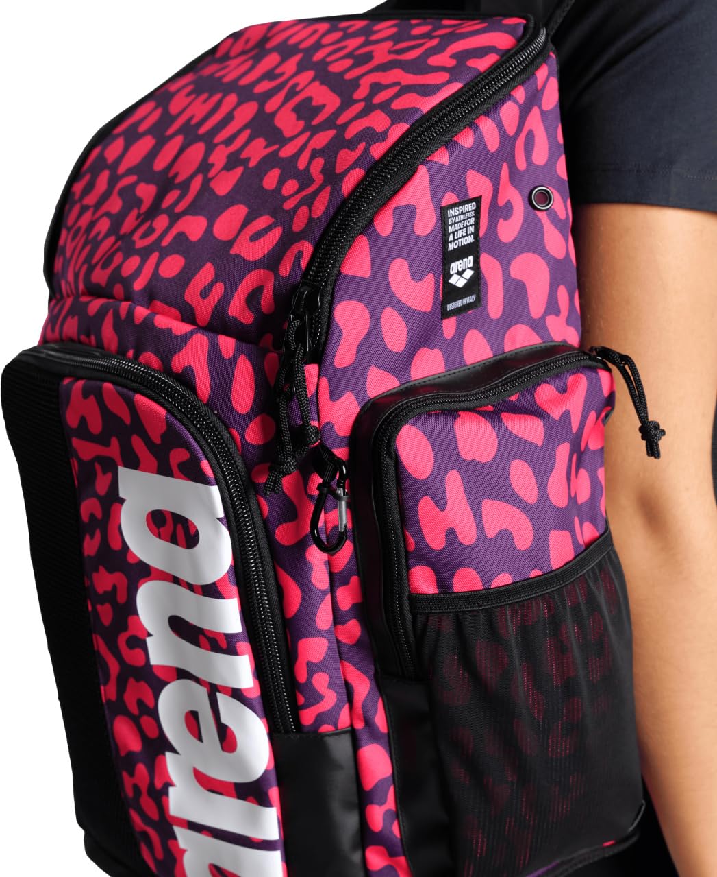 **ARENA Spiky III 45L Waterproof Swim Backpack for Men & Women - Large Sports Gym Bag with Spiky Design for Swimming, Training & Travel - Violet/Geranium**    *(Perfect for Pool, Gym, Triathlon & Outdoor Adventures)*